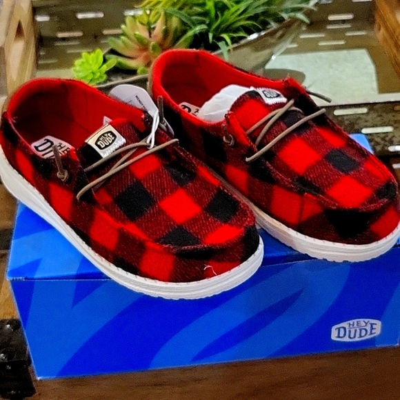 Hey Dudes Other - Kids Hey Dudes Buffalo Plaid Size 1